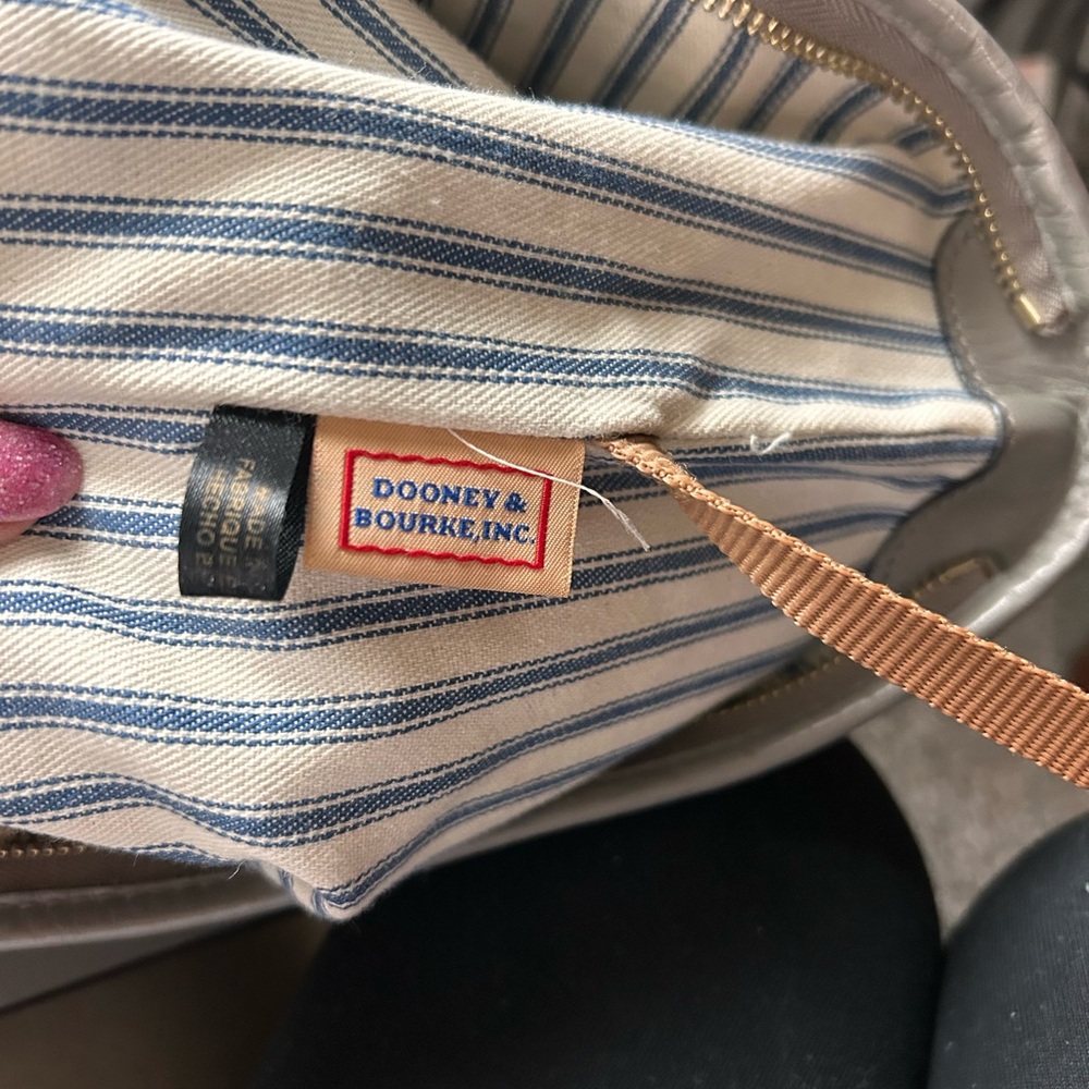 Dooney Bourke Tote.  Previously owned.   Camden Collection.   Taupe/Grey - Picture 11 of 16
